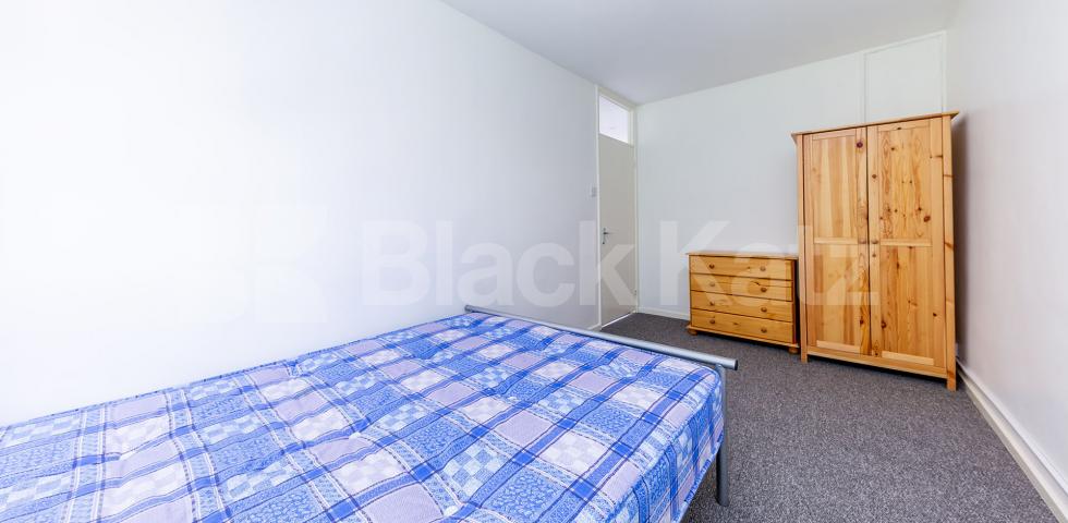 Spacious split level modern 3 bed by UCL & Euston  Compton Close, Camden / Euston